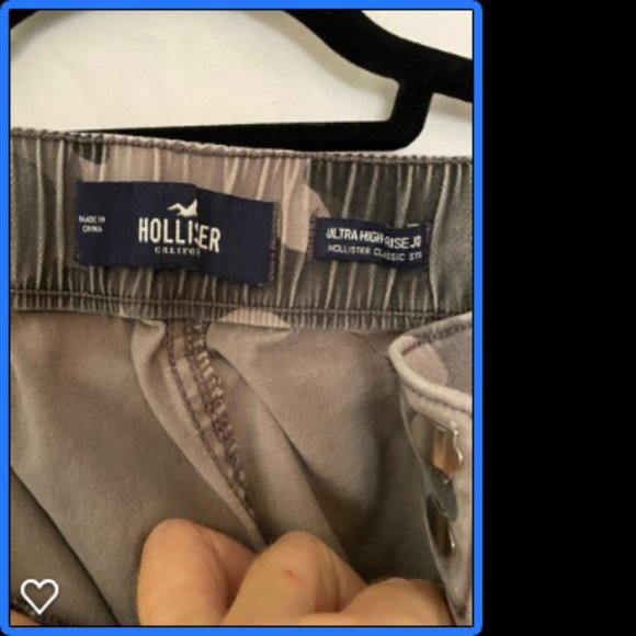 Hollister camo joggers size medium - Picture 2 of 5